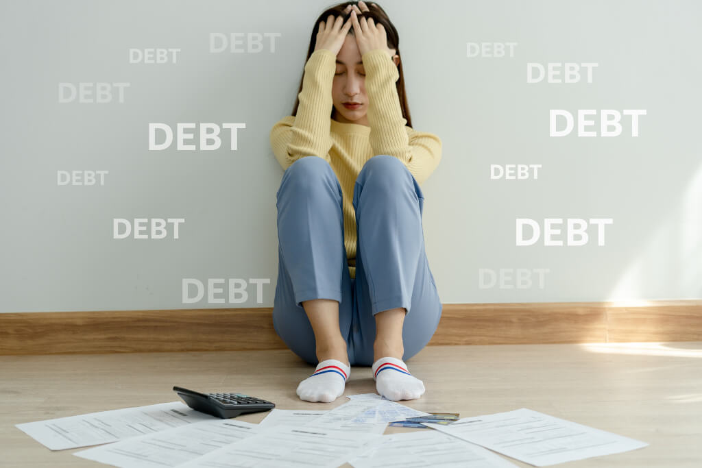 A Money Makeover | How to Stop the Dreaded Debt Cycle